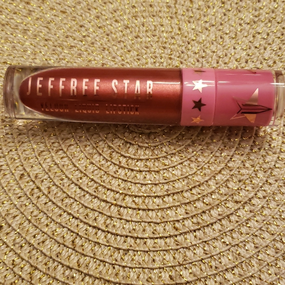 Jeffree Star Poinsettia Velour Liquid Lipstick